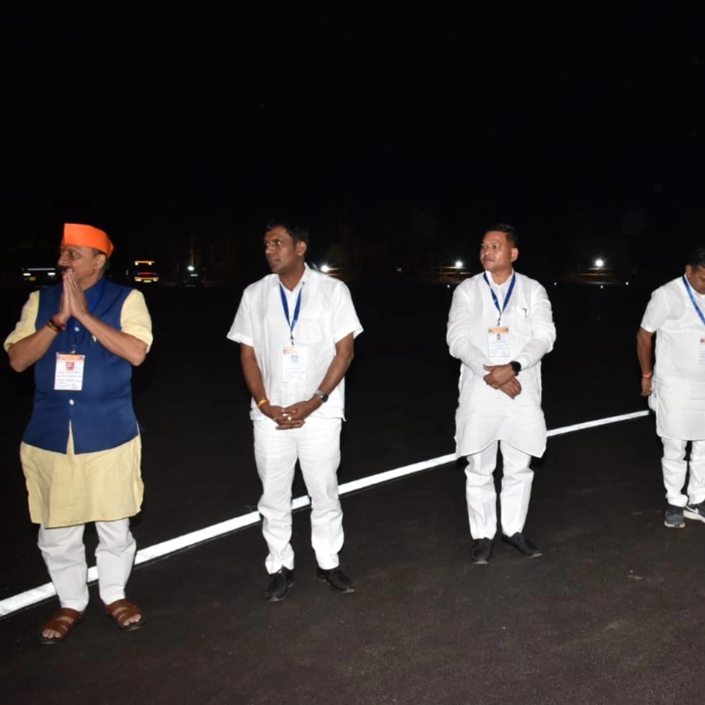 તા.૨૨/૦૨/૨૦૨૪ કાકરાપાર ઓટોમિક પાવર સ્ટેશનની મુલાકાતે આવેલા ભારત દેશના પ્રધાન સેવક શ્રી નરેન્દ્રભાઈ મોદી સાહેબે ૨૨,૫૧૭ કરોડના પ્રકલ્પનું લોકાર્પણ કર્યું. તાપી જિલ્લાના હેલીપેડ પર શ્રી મોદી સાહેબને તાપી જીલ્લા અને સુરત જીલ્લાના પદાધિકારી સાથે ઉષ્માભર્યું ભાવસભર વિદાય આપી.